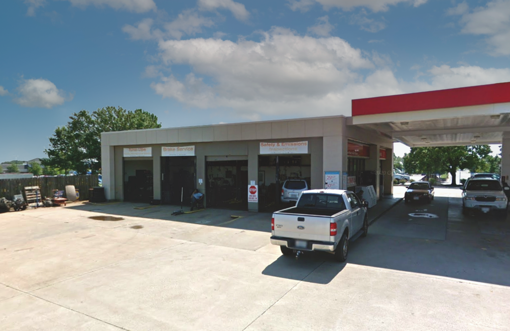 Exxon Smoketown Service Center